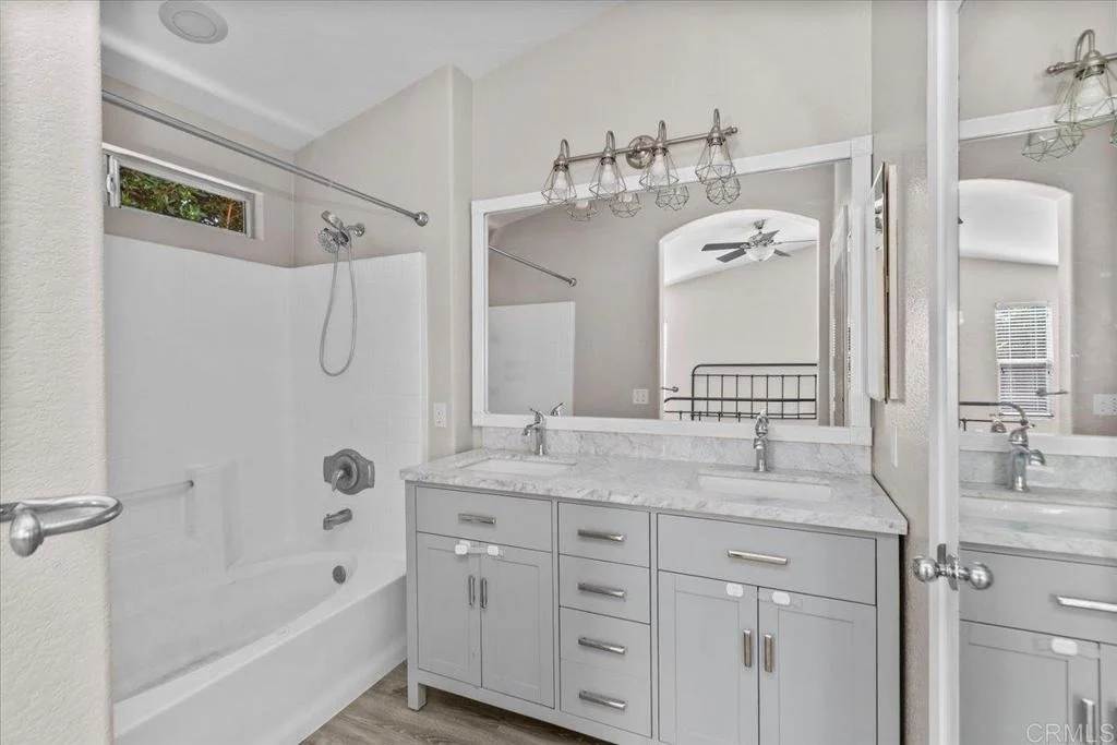 Photo of 4972 Lake Shore Court