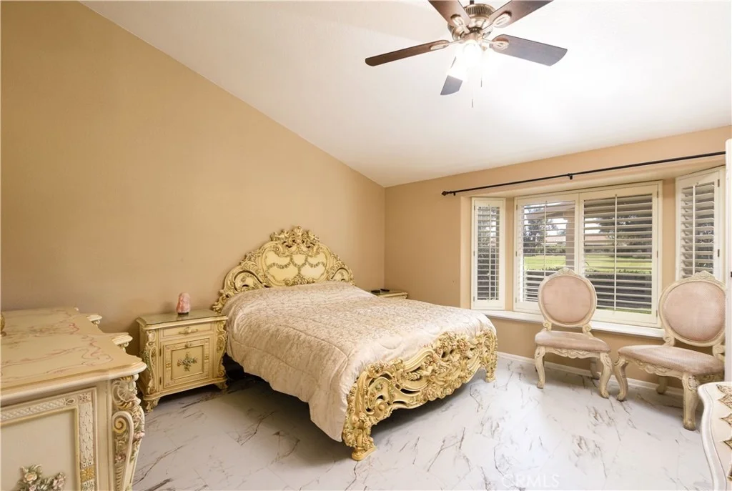 Photo of 2591 Peach Tree