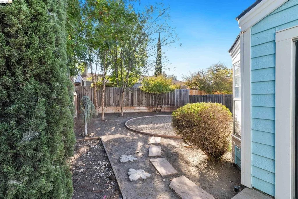 Photo of 3408 Bellflower Dr