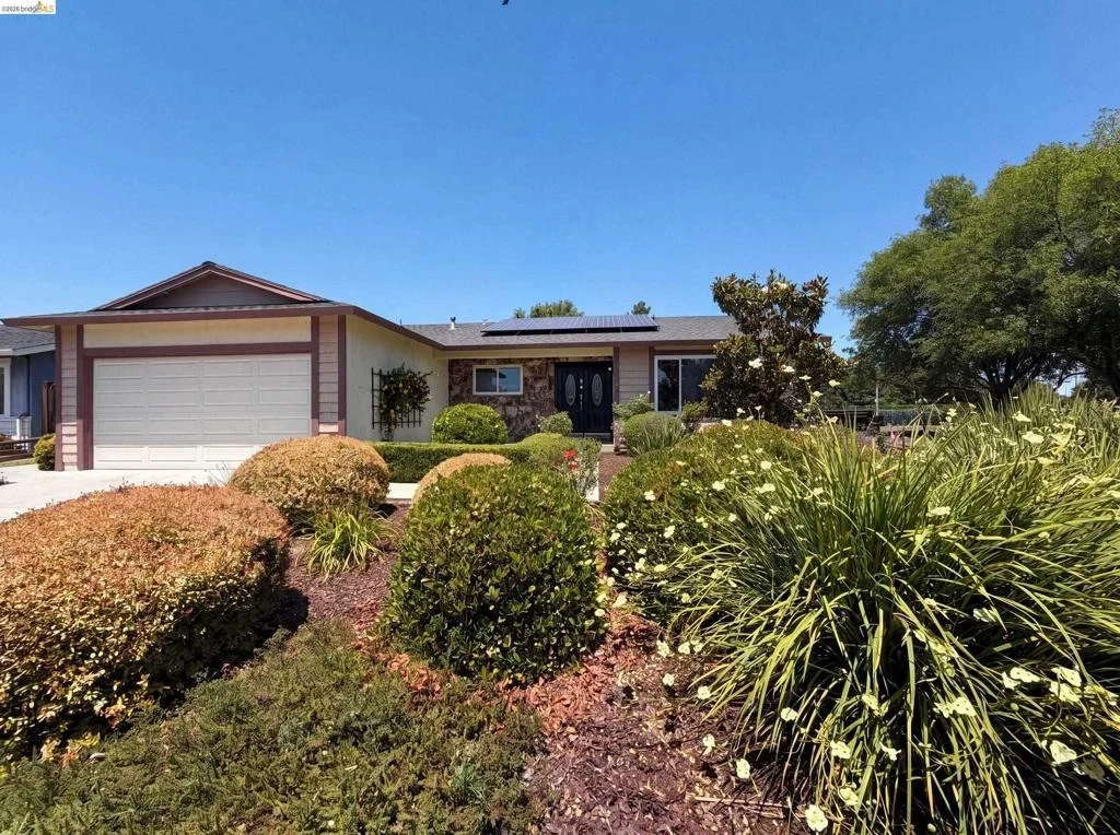 Photo of 1091 Fox Meadow Way