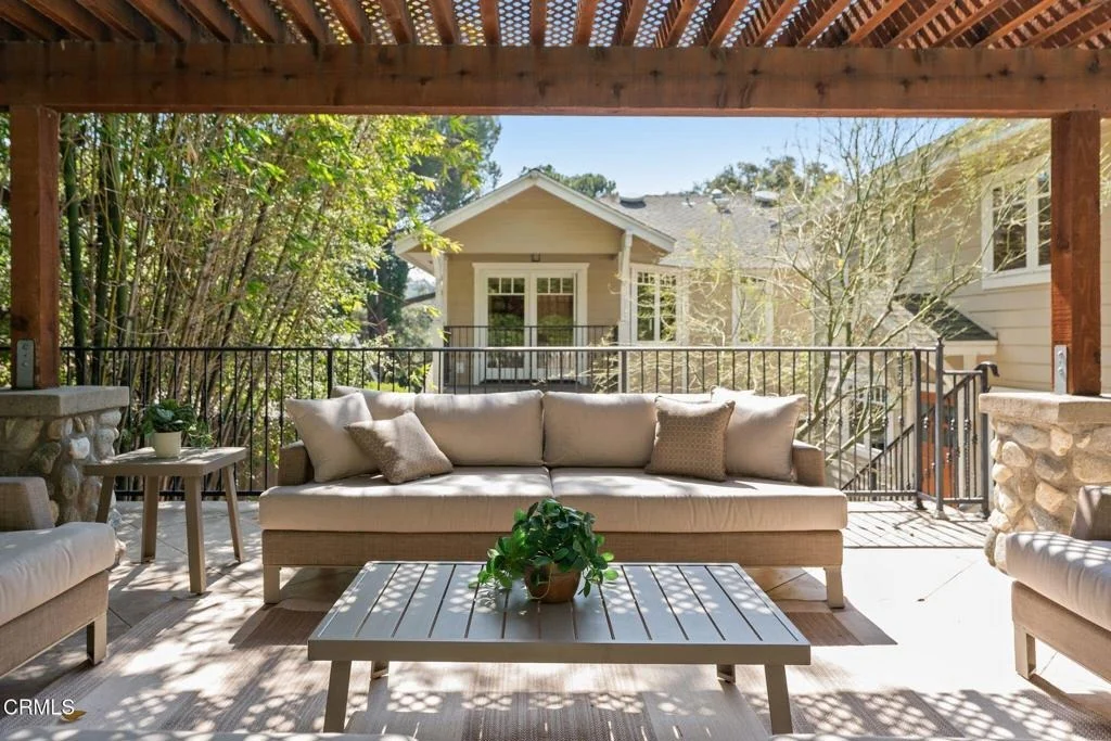 Photo of 130 S Arroyo Boulevard