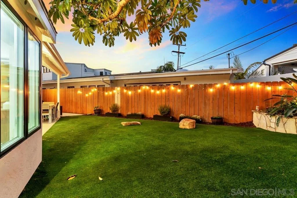 Photo of 981 Cabrillo Ave