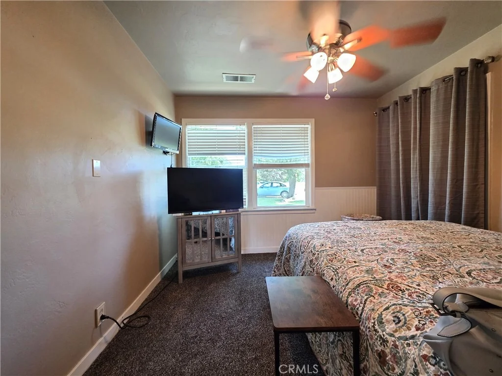Photo of 23773 River Rd