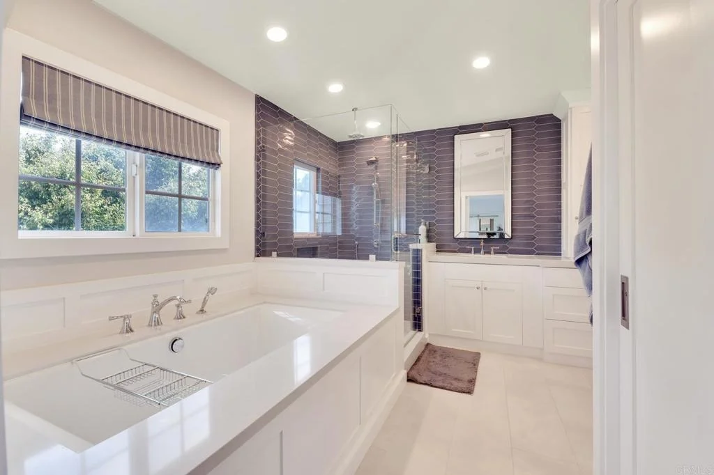 Photo of 972 Skylark Drive