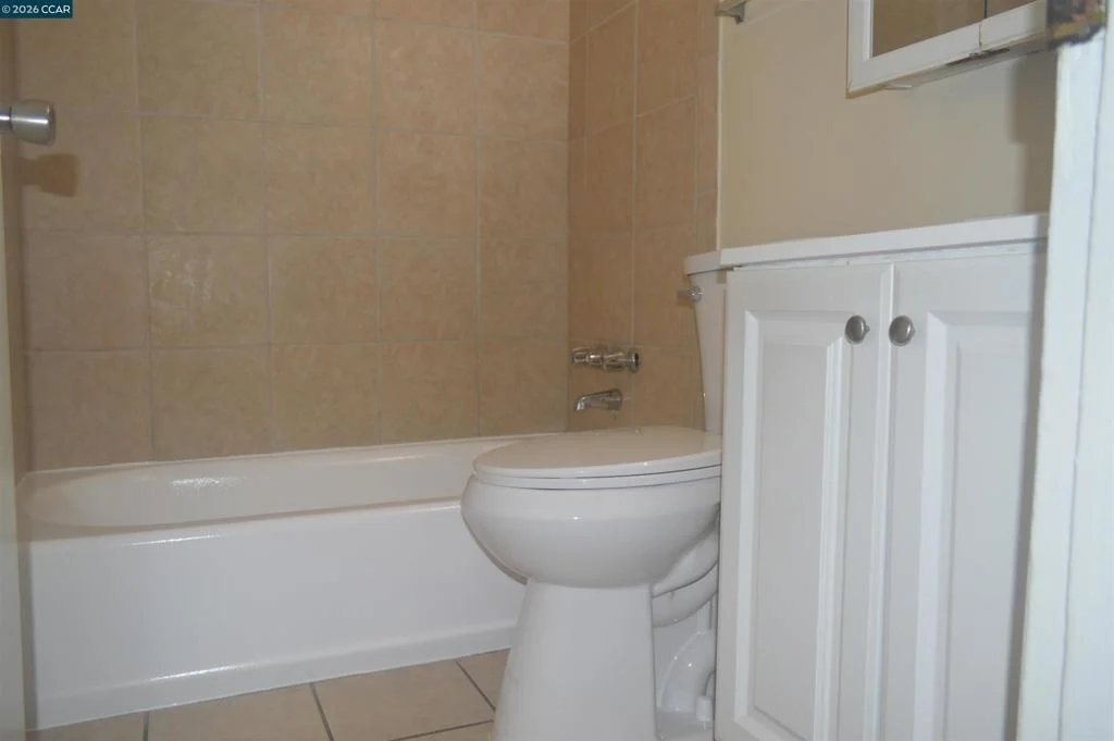 Photo of 47 Harbor Dr