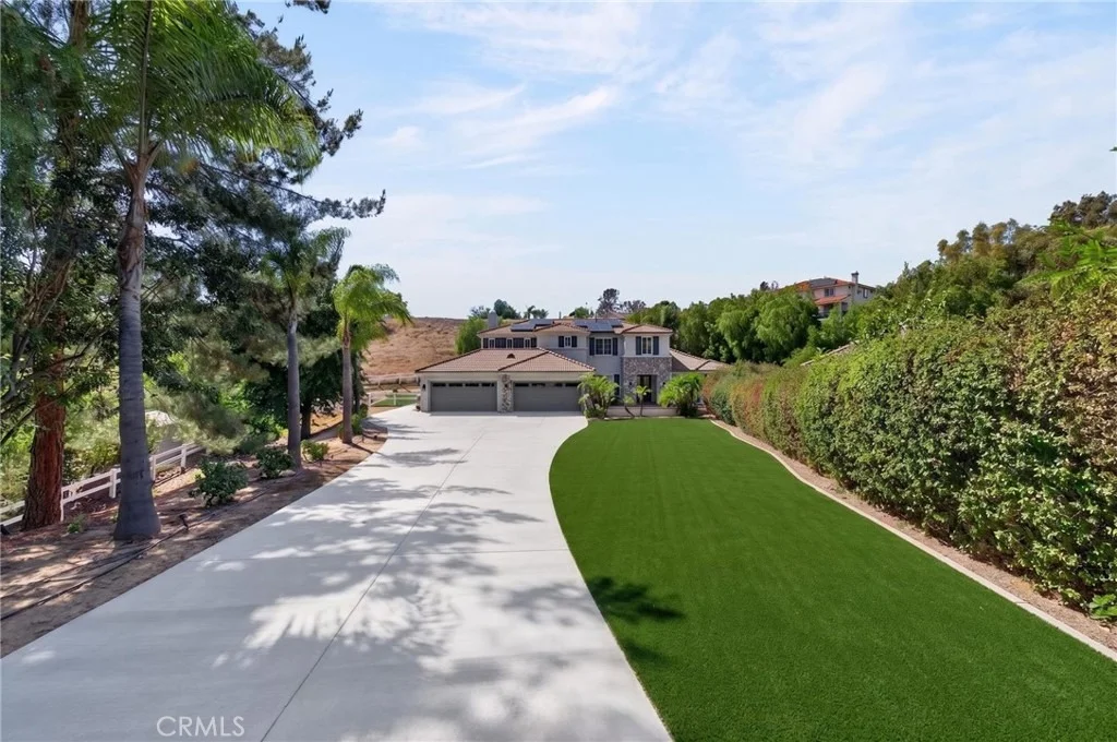 Photo of 40639 Baccarat Road