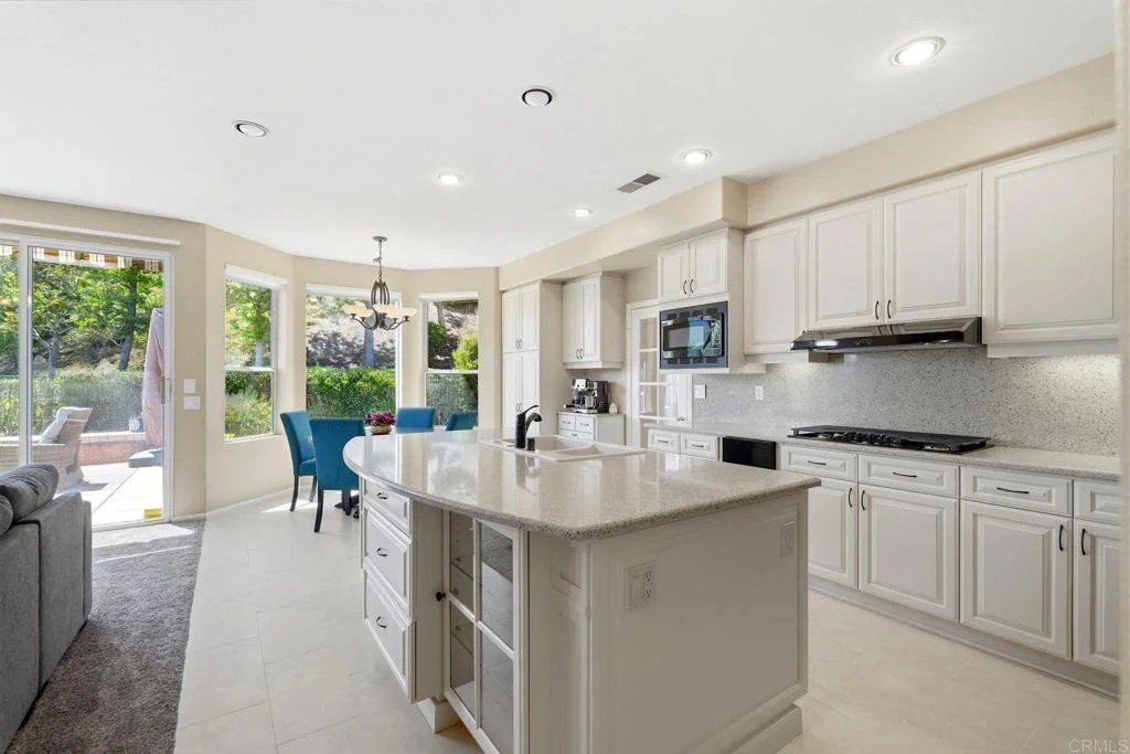 Photo of 3121 Via Valesco
