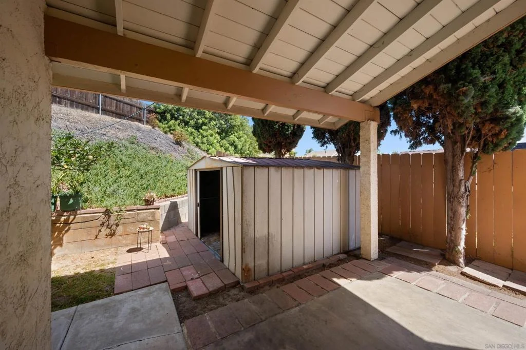Photo of 6920 Simi Place
