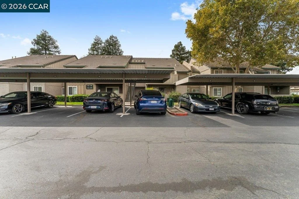 Photo of 2189 Lakeview