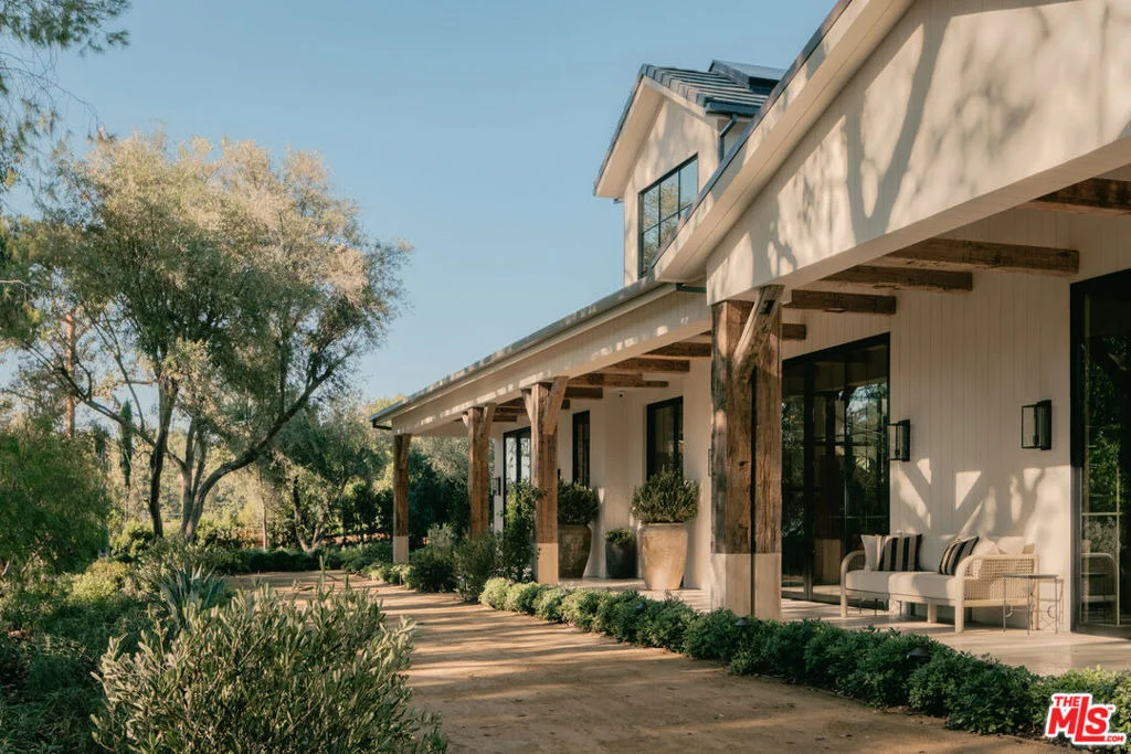 Photo of 5350 Round Meadow Road
