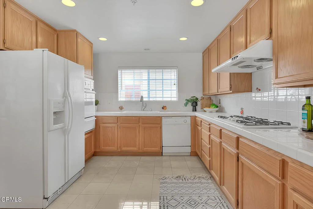 Photo of Unit 5 at 900 Arcadia Avenue