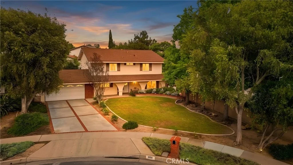 Photo of 1500 Canyon