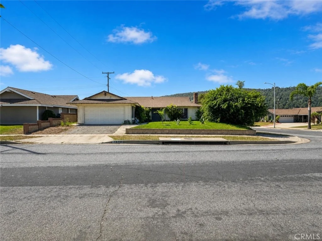 Photo of 1230 Bunbury Drive