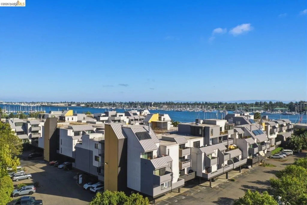 Photo of Unit 126 at 5 Embarcadero