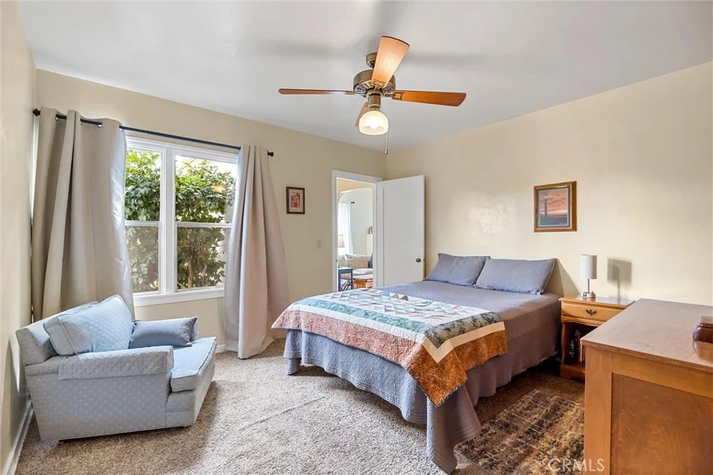 Photo of 319 S Merrill Avenue