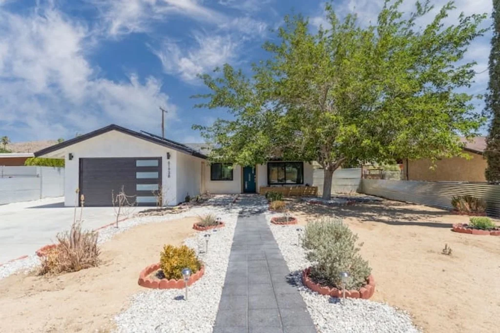 Photo of 61938 Oleander Drive