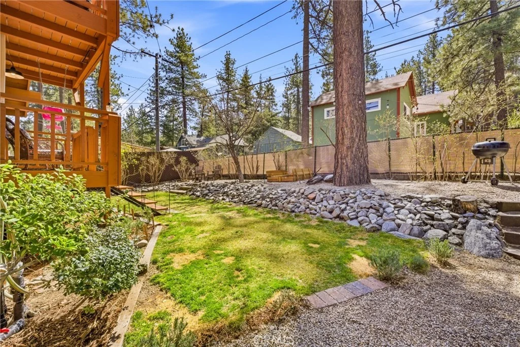 Photo of 1137 Edna