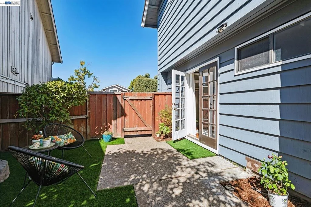 Photo of 8 Avondale Lndg