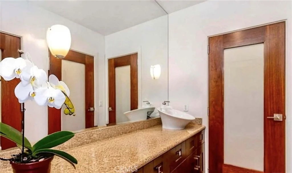 Photo of 8827 Evanview