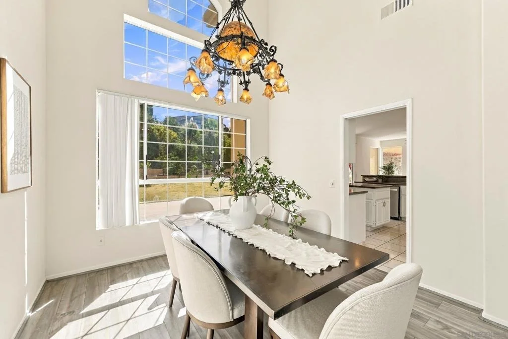 Photo of 556 Parkside Dr