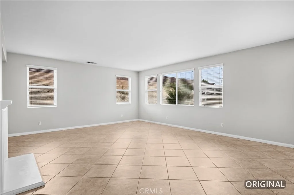 Photo of 17920 Log Hill