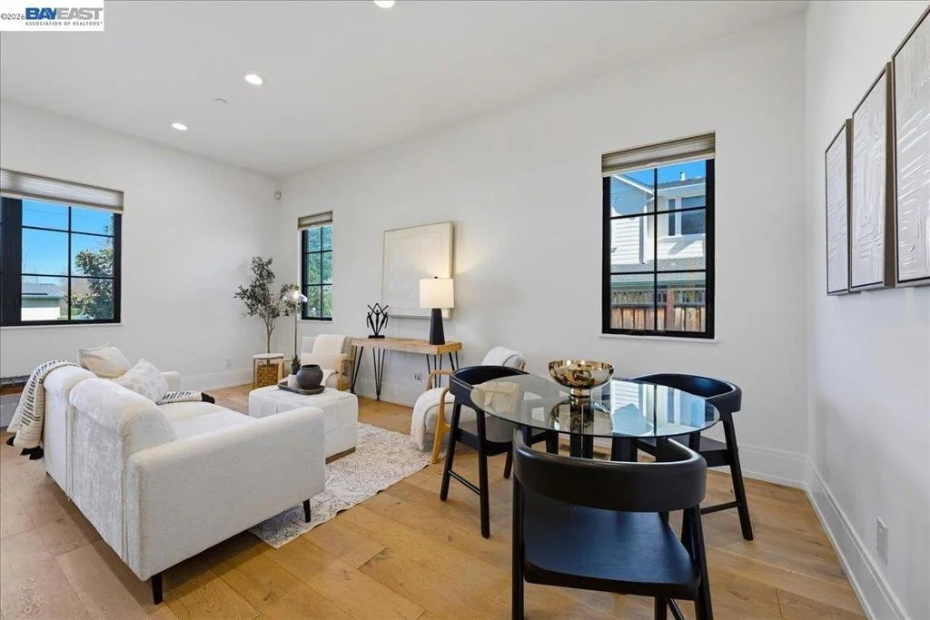 Photo of 3550 Vine St