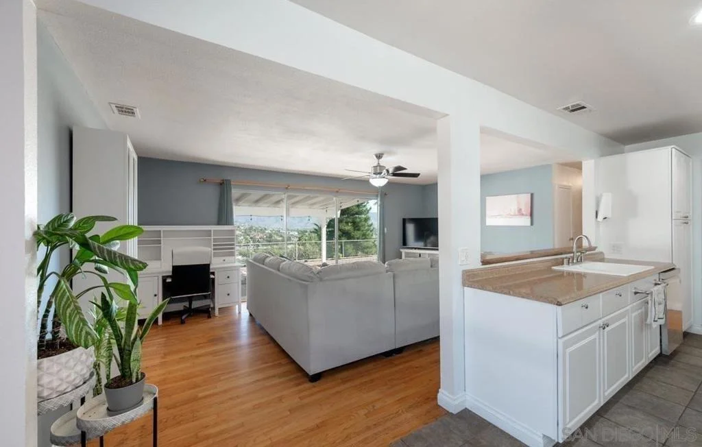Photo of 1411 Cornwall