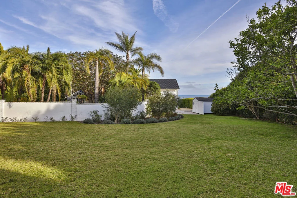 Photo of 29225 Cliffside Drive