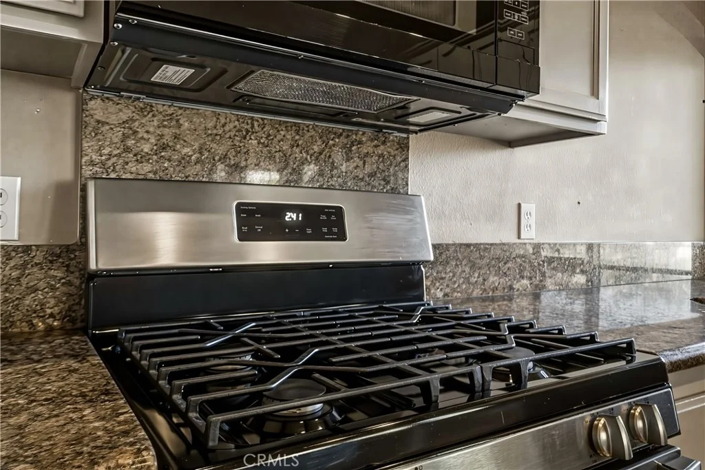 Photo of 6231 Mirlo