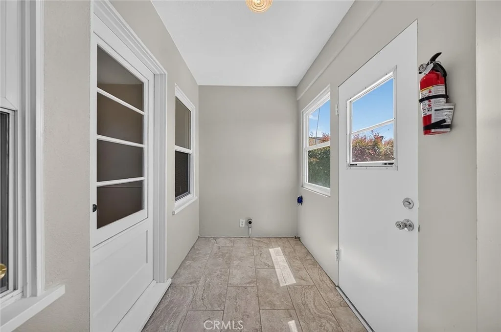 Photo of 735 Los Altos Avenue