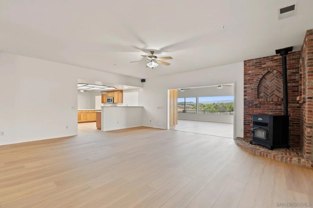 Photo of 333 Thomsen Way
