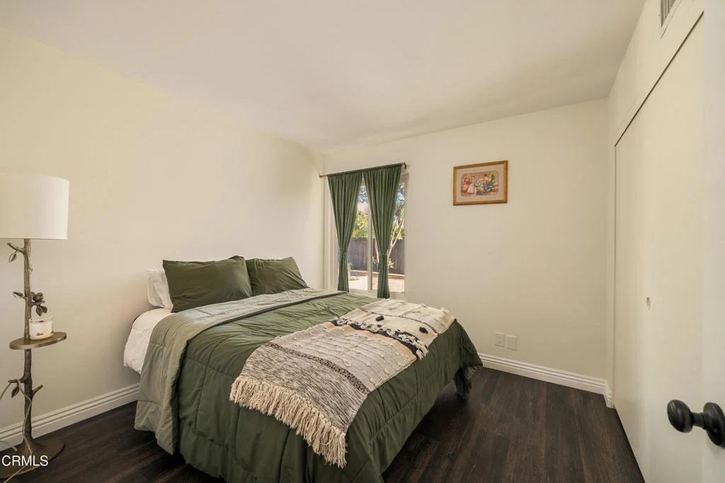 Photo of 2400 Temple Avenue