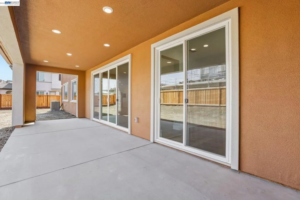 Photo of 421 Trellis Way