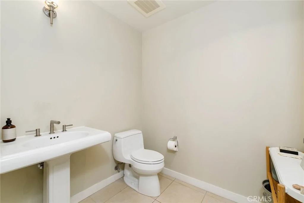 Photo of Unit 412 at 920 Granite Drive
