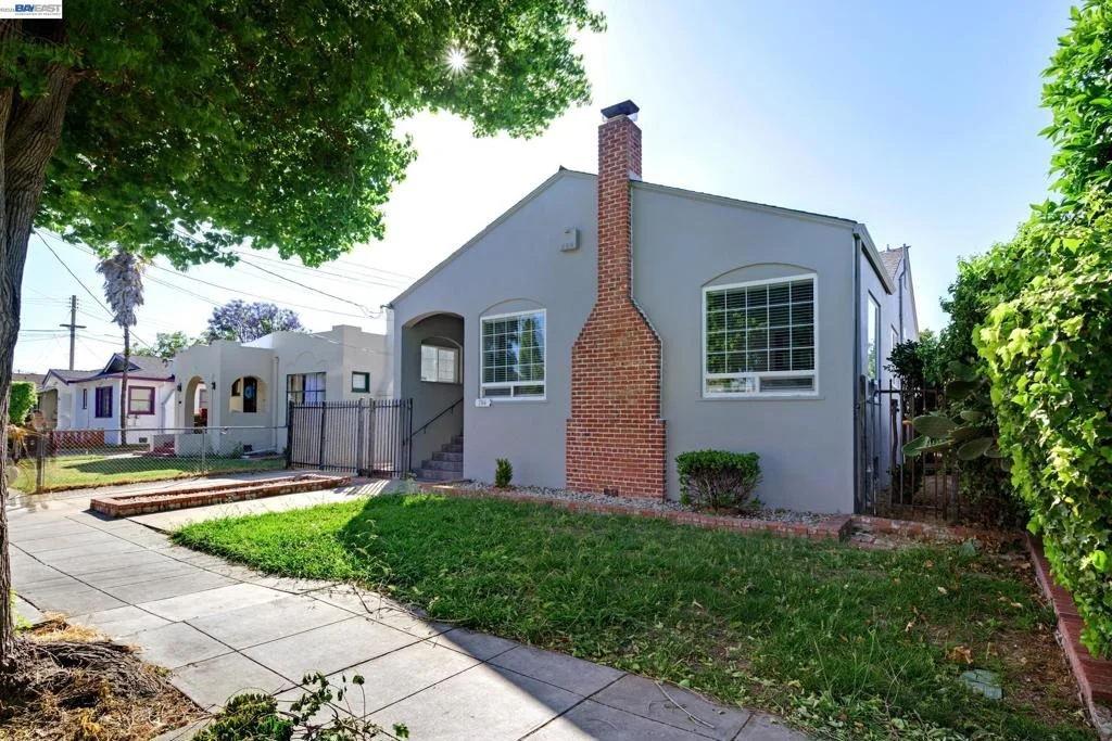Photo of 784 Sunset Blvd