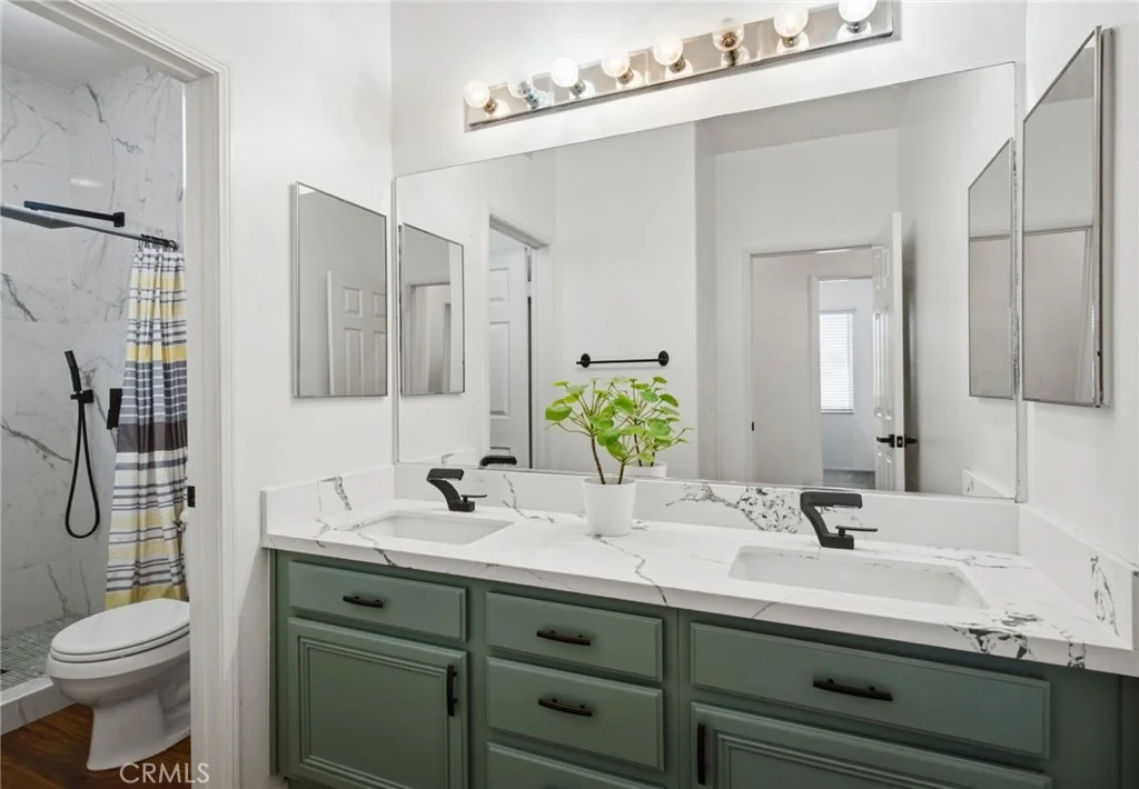Photo of 37709 Oxford Drive