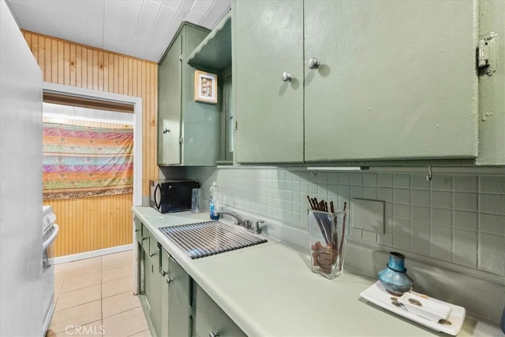 Photo of 650 Rose Hill