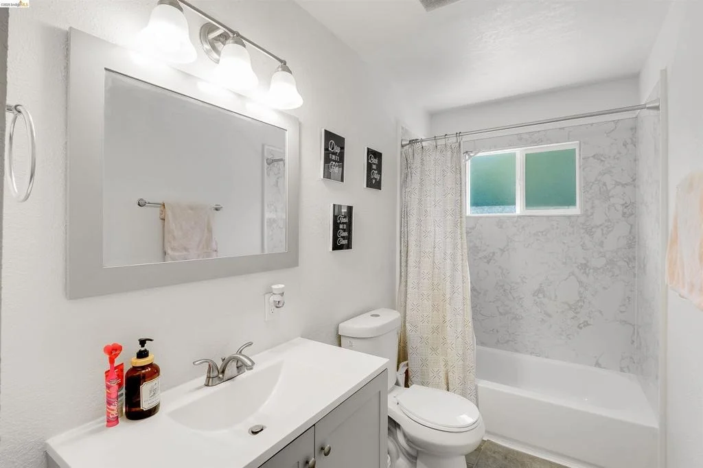 Photo of 335 Pepper Dr