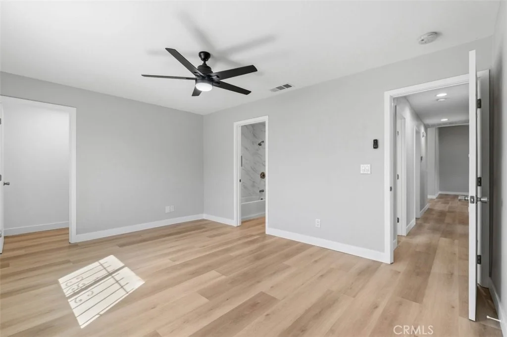 Photo of 2864 Colima