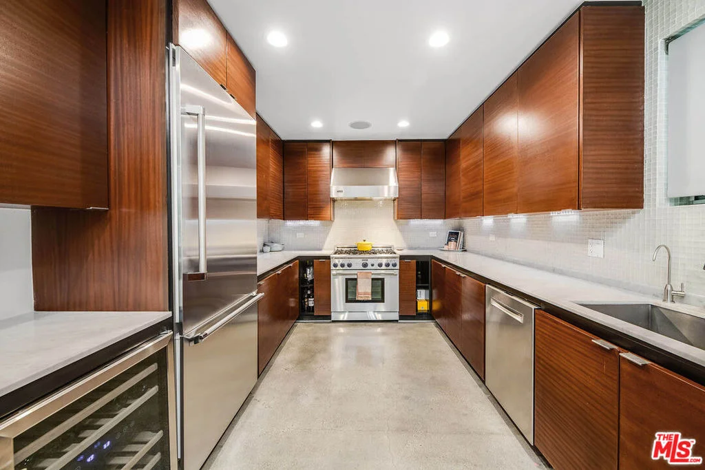 Photo of 417 Venice Way