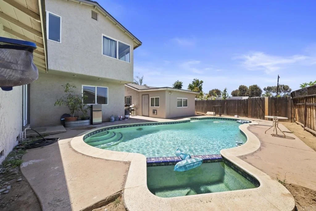 Photo of 826 Ellen Lane