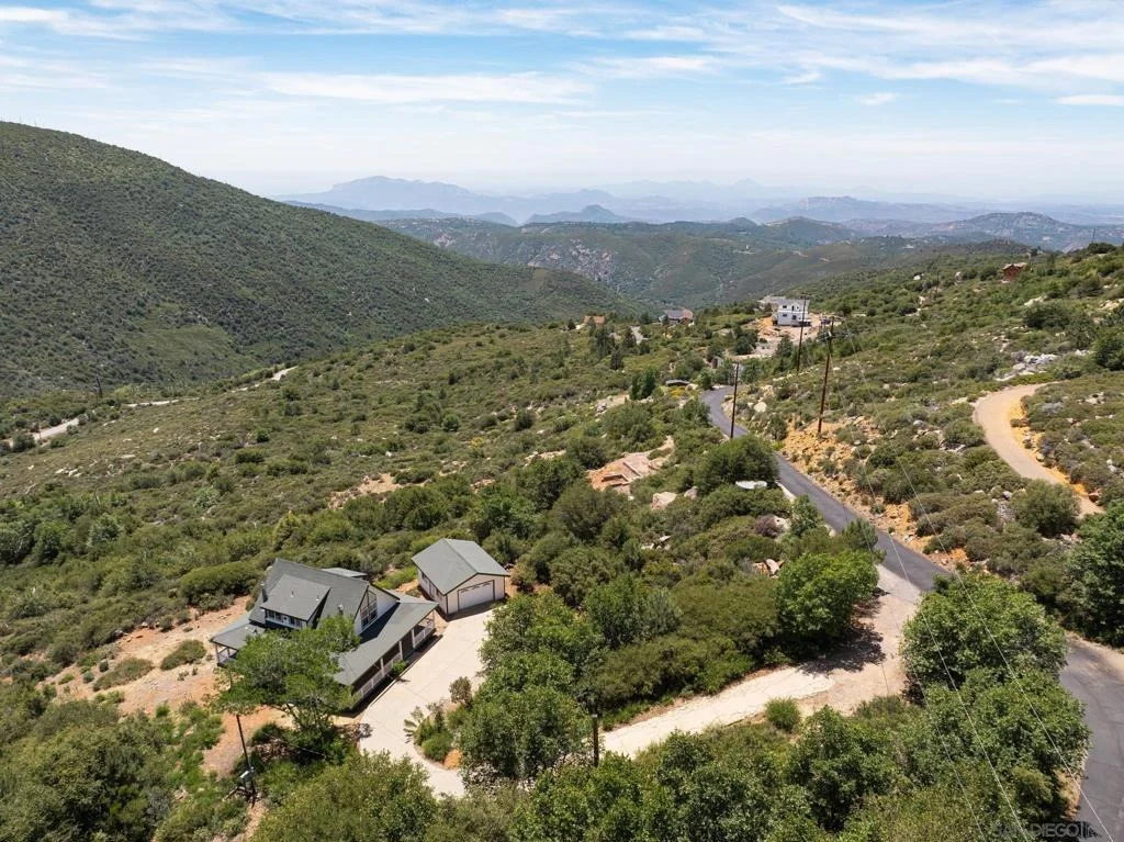 Photo of 15683 N Peak Road