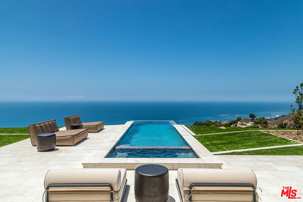 Photo of 4346 Avenida De La Encinal