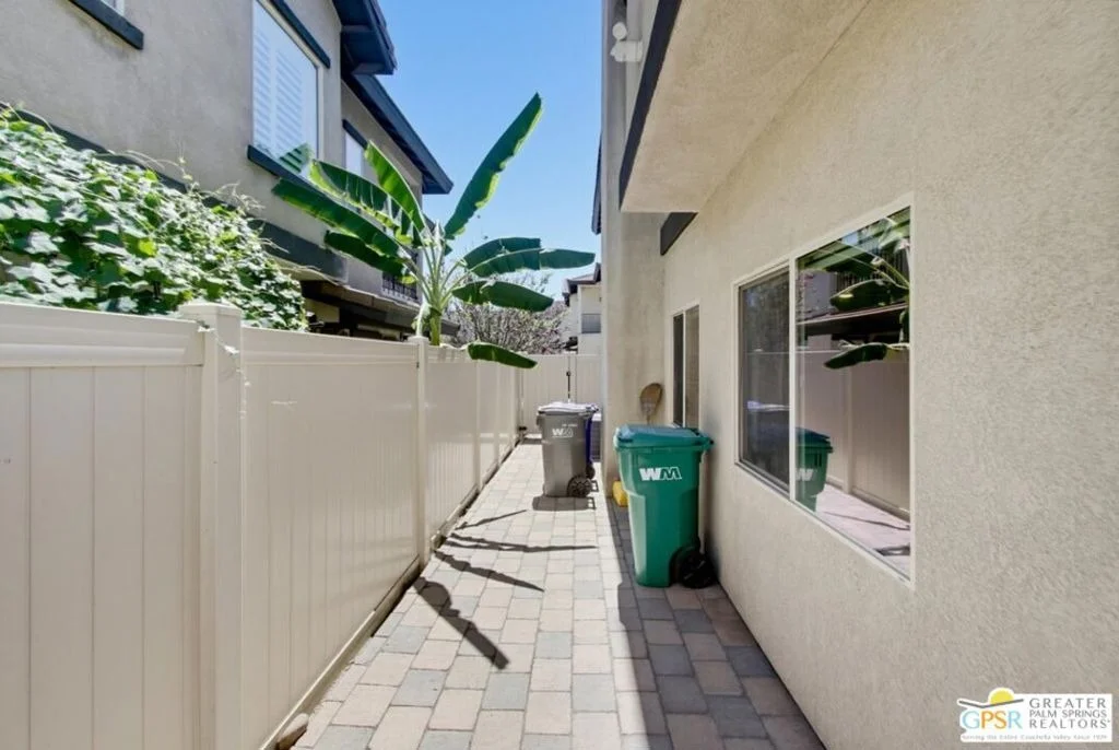 Photo of 8941 N Magnolia Avenue