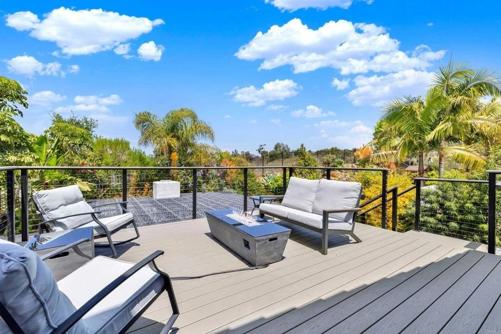 Photo of 948 Honeysuckle Drive