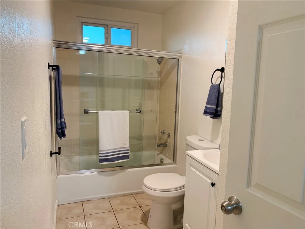 Photo of 4053 Barrett Road