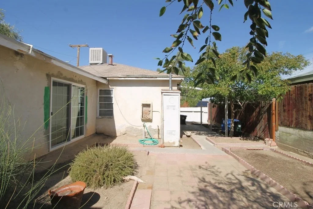 Photo of 100 E Desert View