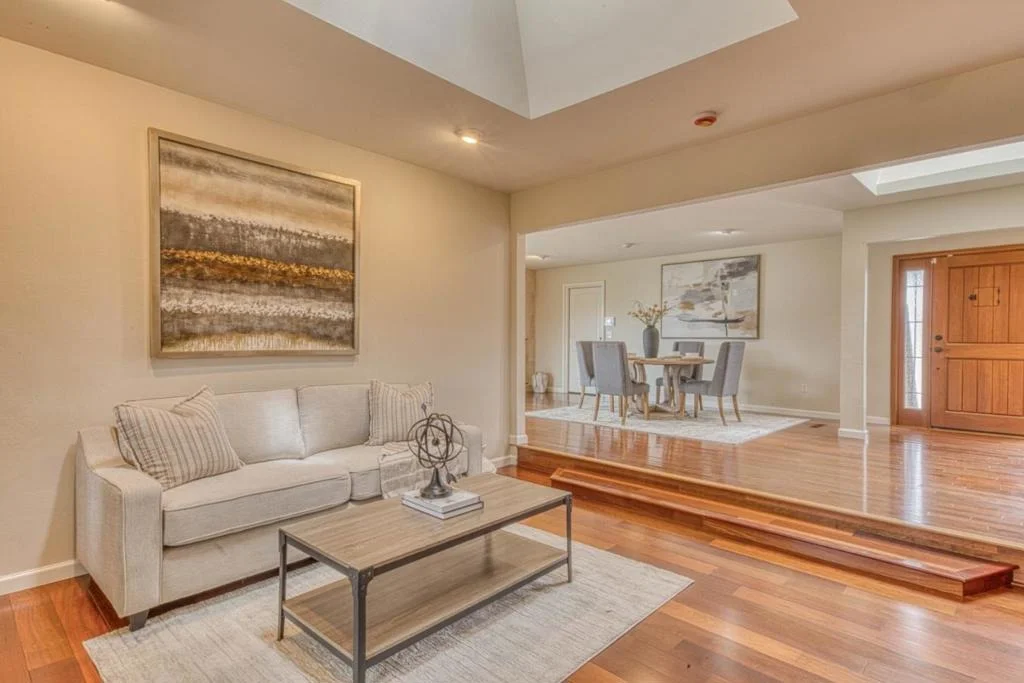 Photo of 15460 Oak Hills Drive