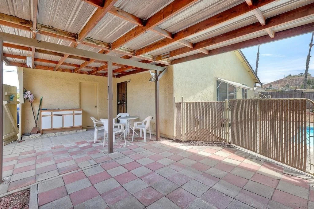 Photo of 965 Spinel Ave