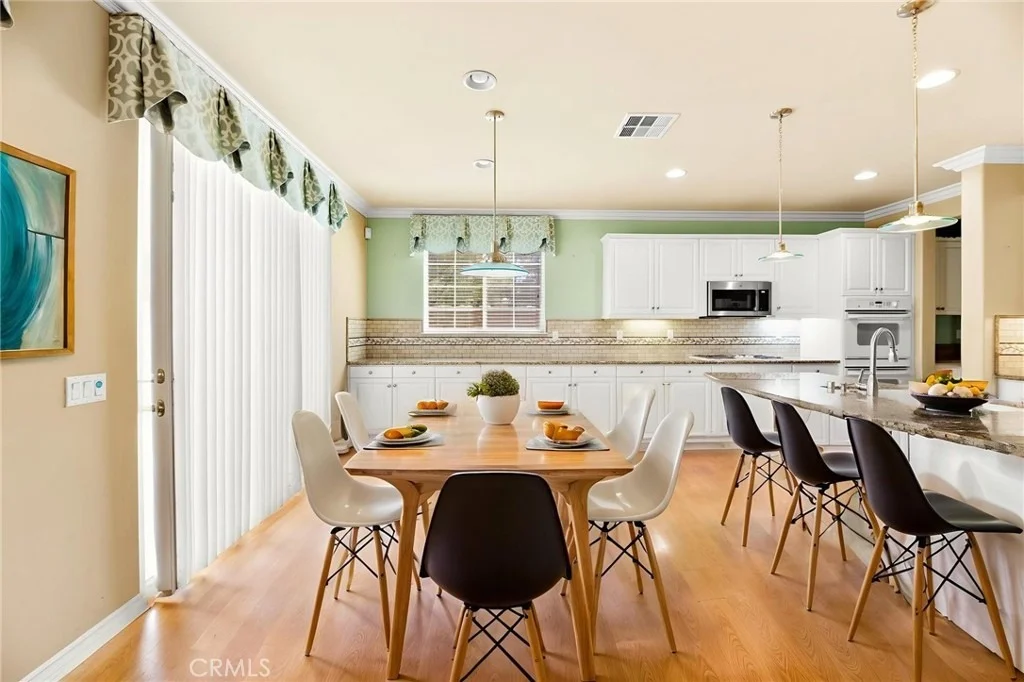 Photo of 39894 Camden Court